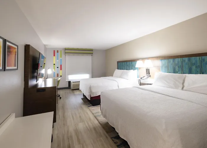 Dade City Hotels