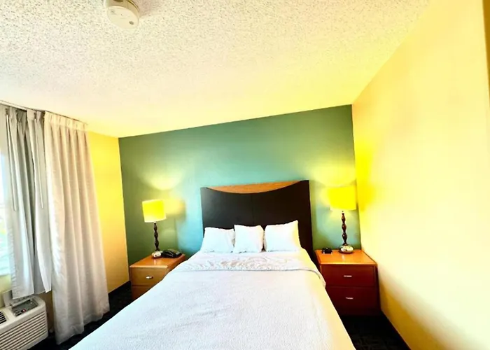 Country Inn & Suites By Radisson, Bismarck-Mandan