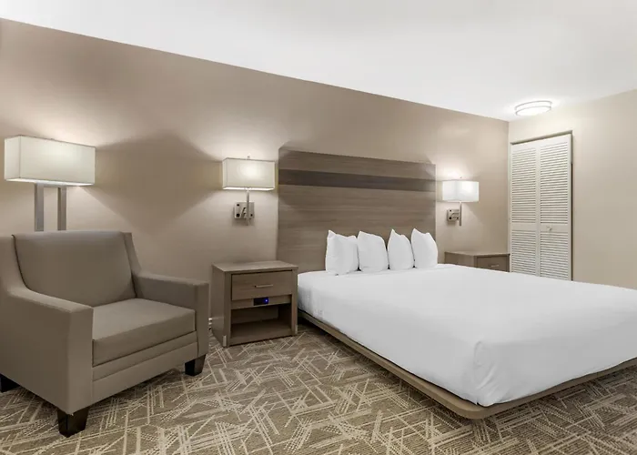 Kettleman City Hotels