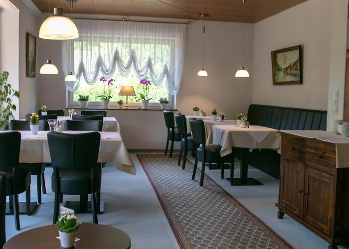 Haus am Wasserfall