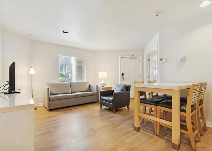 Malvern Hotels