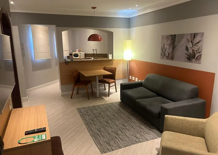 Cosmopolitan Praia Flat