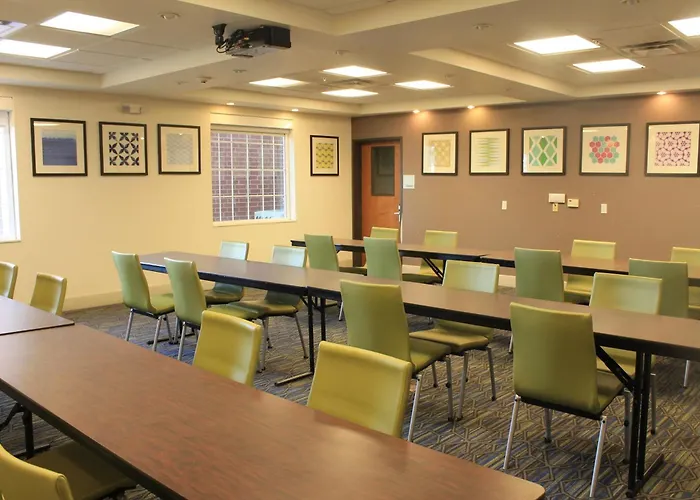 Holiday Inn Express & Suites Levelland By Ihg