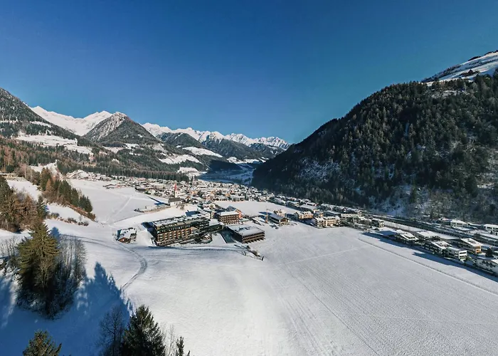 Alpine Luxury SPA Resort Schwarzenstein Luttach