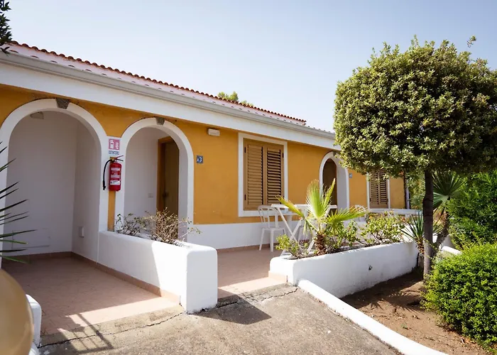 Cala Petrosa Resort