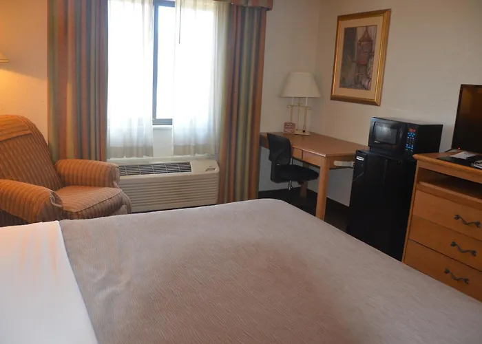 Quality Inn Perrysburg - Toledo South