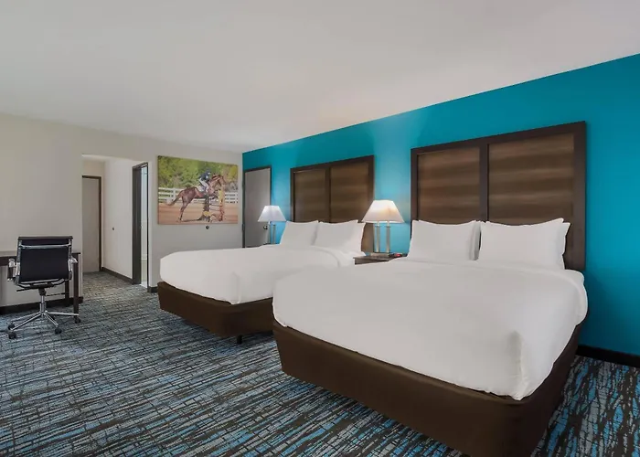 Harrodsburg Hotels