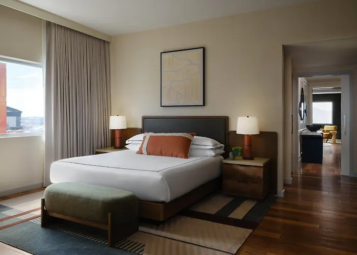 Kimpton Hotel Palomar Phoenix Cityscape By Ihg