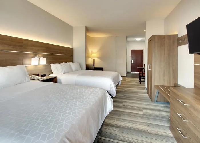 Holiday Inn Express & Suites Laurel By Ihg