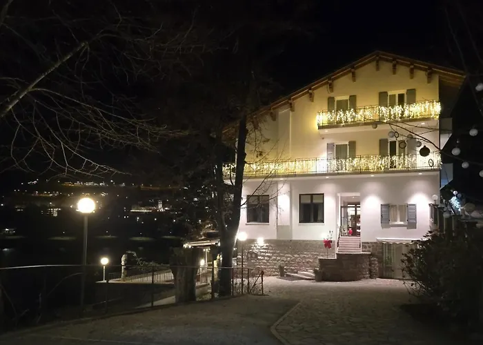 Lago Park Hotel