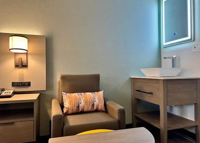 Surface Boutique Hotel Minot
