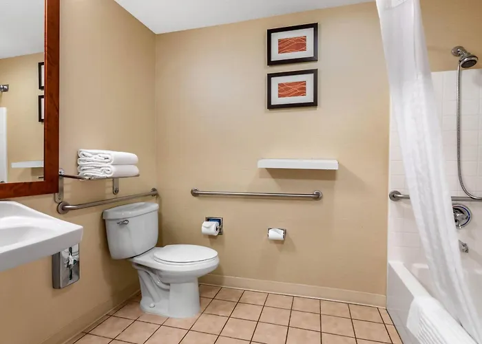 Comfort Inn & Suites Murrieta Temecula Wine Country