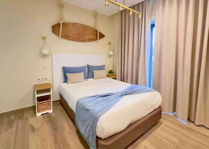 Na Crista Da Onda Hotel Nazaré