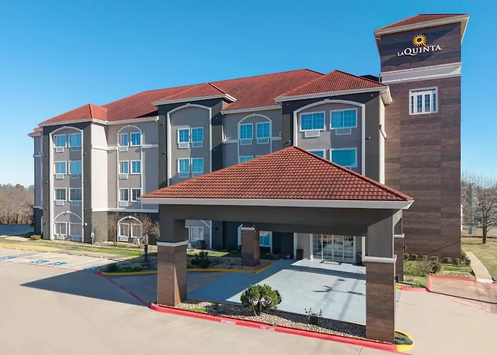 La Quinta Inn And Suites By Wyndham Paris
