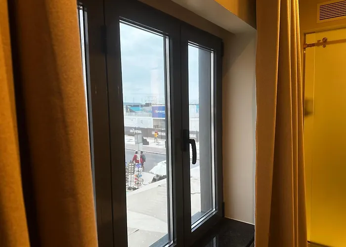 Na Crista Da Onda Hotel Nazaré