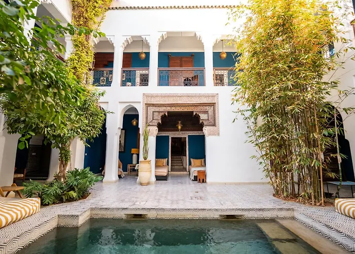 Riad Les Yeux Bleus