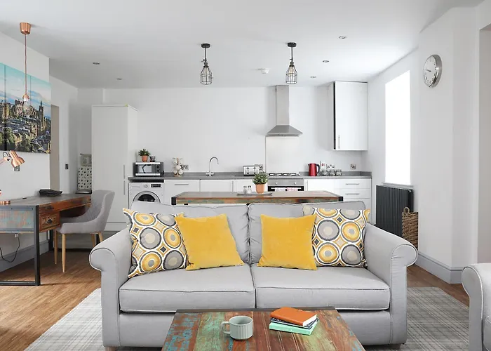 Cairn Hotel & Apartments Edinburgh