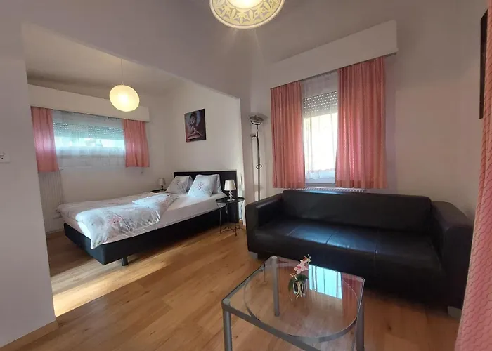 Saint-Maurice Hotels
