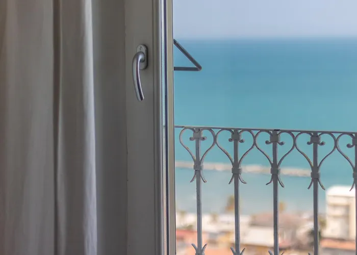 B&B Tre Finestre sul Mare Grottammare
