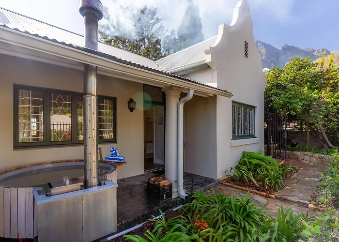 Camps Bay Village - Stone Cottages Kaapstad