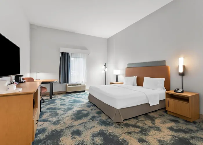 Hampton Inn & Suites Pensacola/I-10 Pine Forest Road Ferry Pass