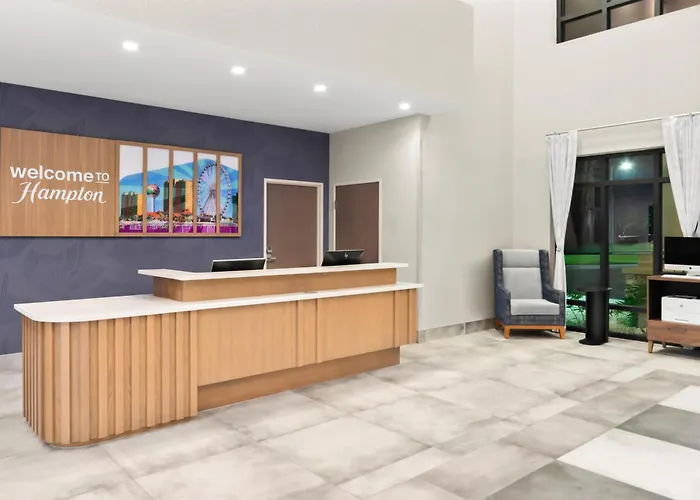 Hampton Inn & Suites Pensacola/I-10 Pine Forest Road