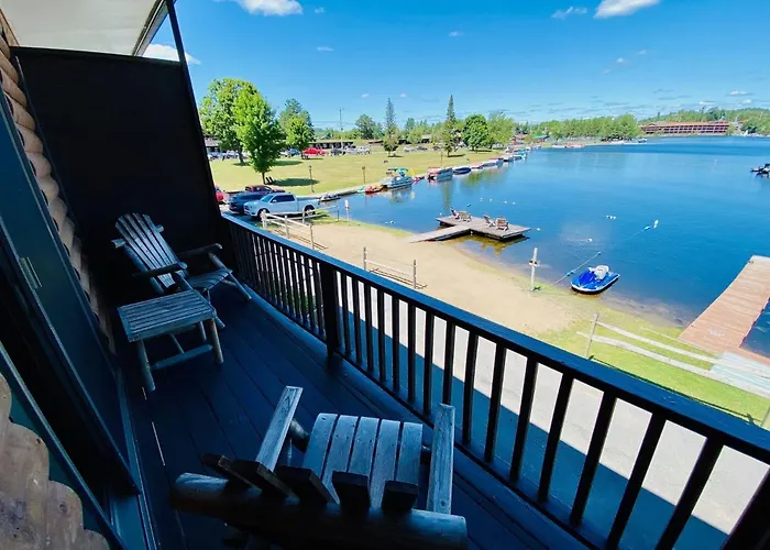 Pine Knoll Hotel Lakeside Lodge & Cabin Old Forge