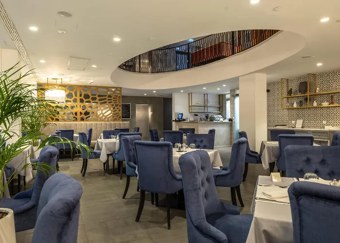 Royal Blue Hotel
