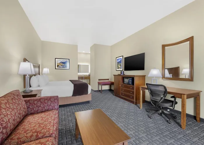 Best Western Plus Swiss Chalet Hotel & Suites Pecos