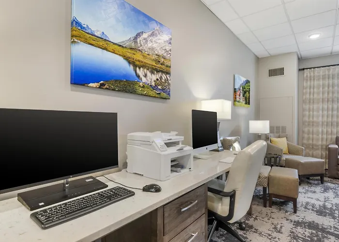 Pecos Hotels