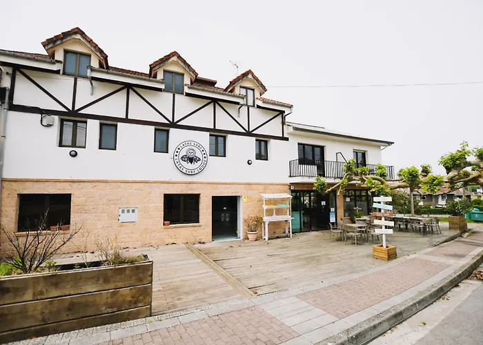 Latas Surf Lodge Loredo