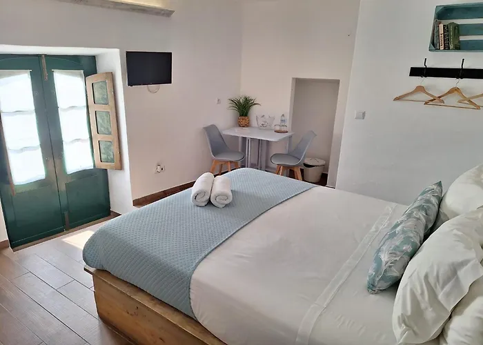 Lovin Book Guesthouse