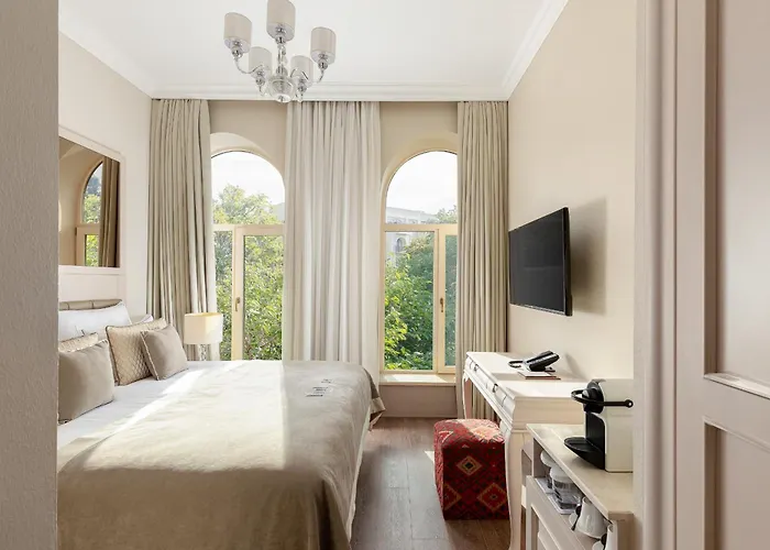 Boutique 19 Hotel