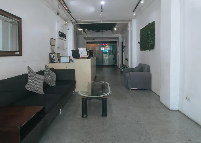 Reddoorz Plus At Boni Avenue Mandaluyong