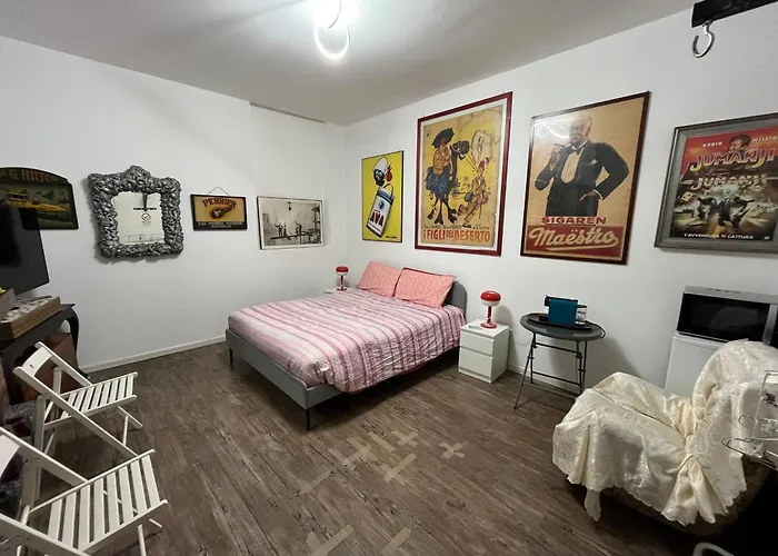 Room Saronno + B&B