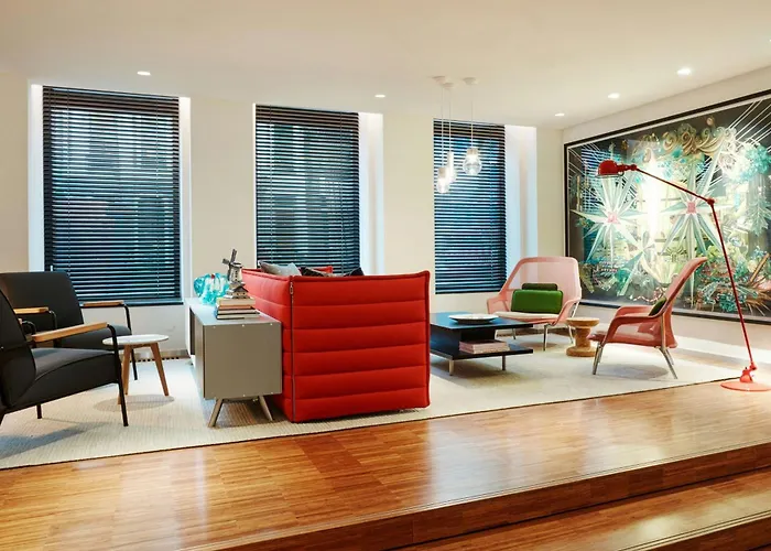 citizenM Amstel Amsterdam Hotel
