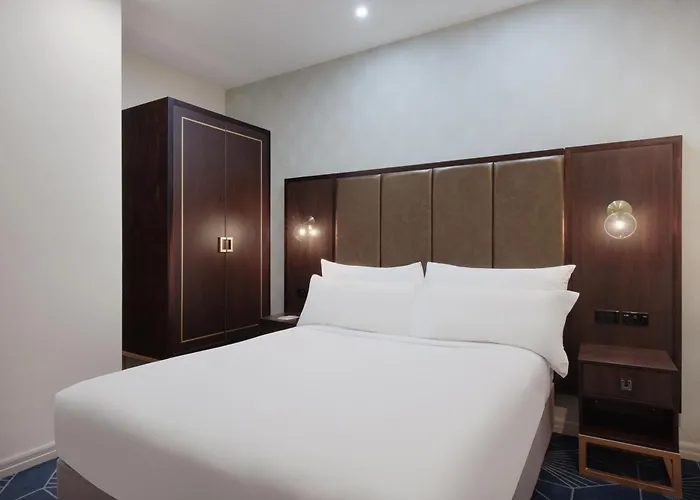 Napier Hotels
