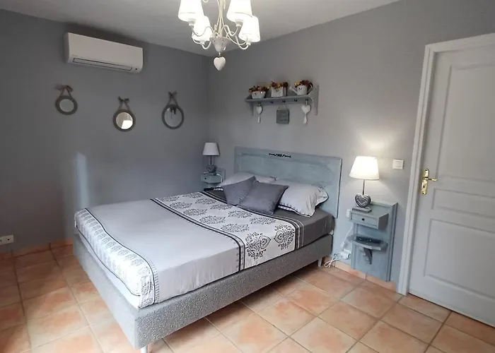 La Villa d'Olivène Cuers