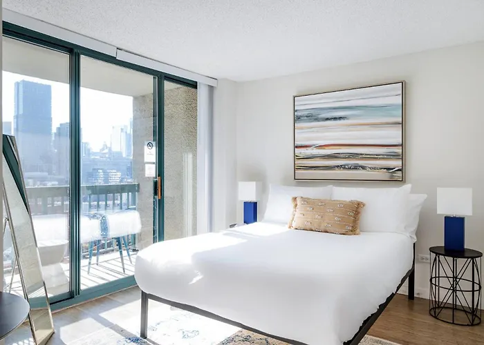 Kasa Magnificent Mile Chicago Aparthotel