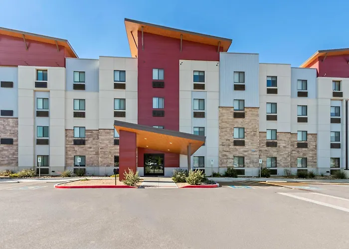 Avondale Hotels