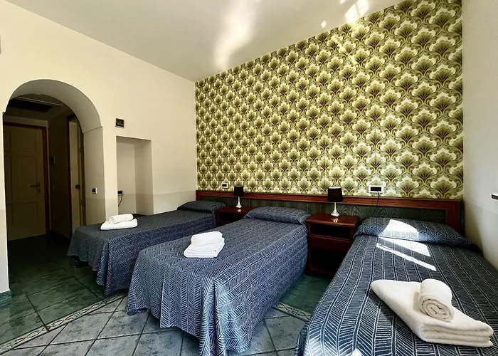 Hotel Lo Smeraldo - Oasi degli Olivi Ventotene