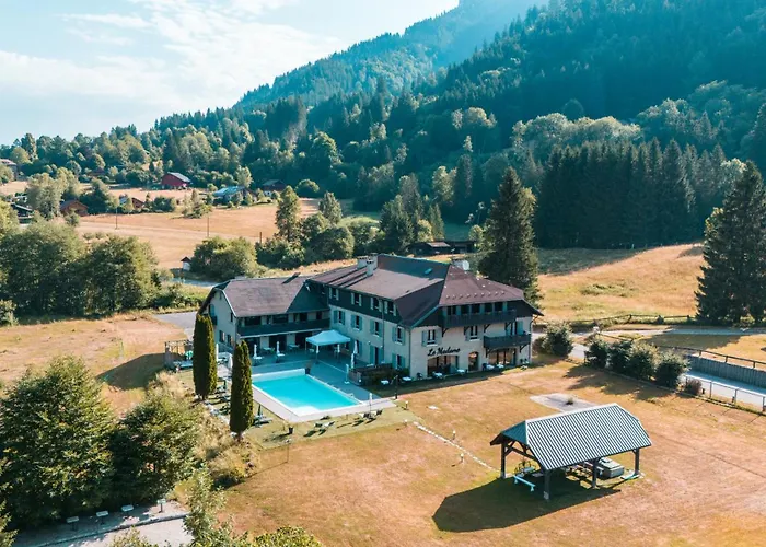 Hôtels à La Ferrière