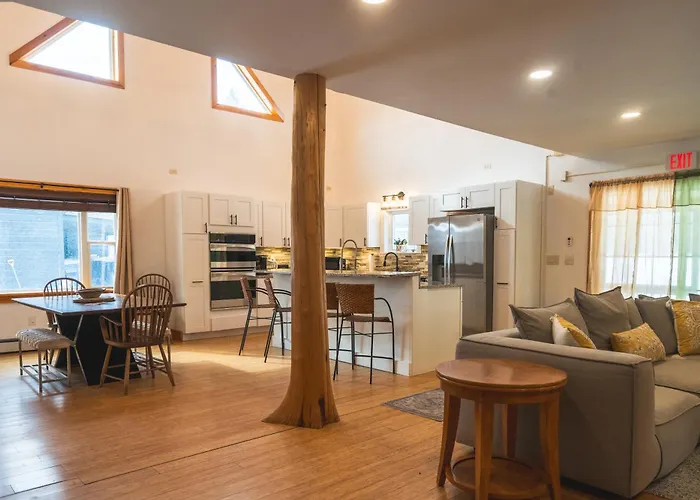 Wolfjaw Lodge Wilmington