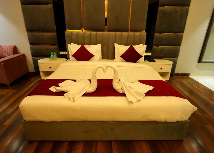 Gajraula Hotels