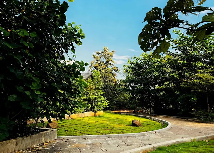 Birds Nest Resort - Thane