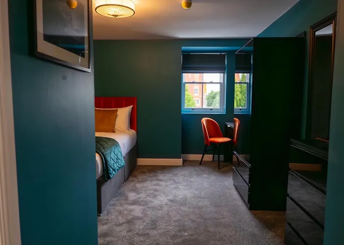 St Helens (Merseyside) City Center Hotels
