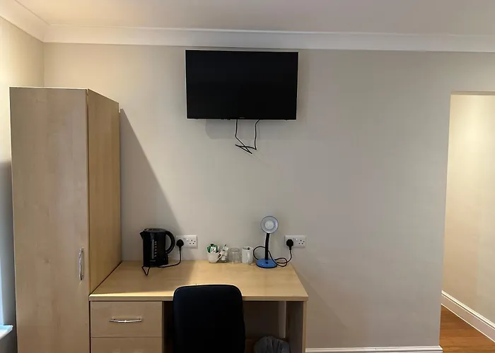 High Wycombe City Center Hotels