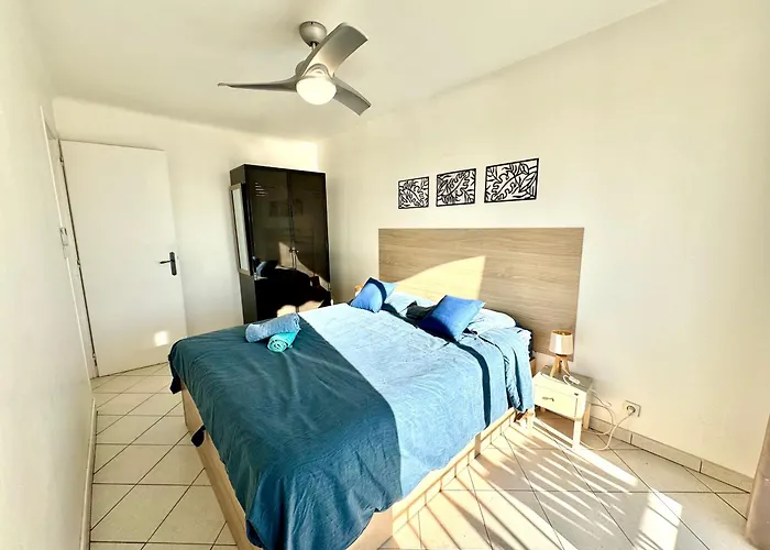 T3 sur la plage vue féerique mer,wifi, parking inclus , clim