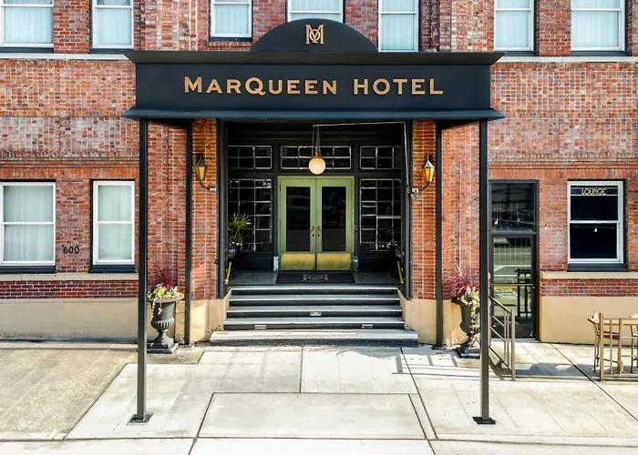 Marqueen Hotel - Newly Renovated Seattle