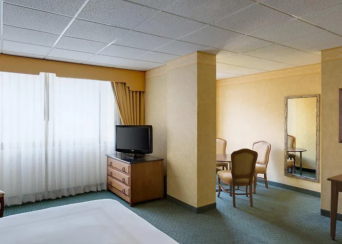 Albuquerque Marriott Pyramid North Hotel